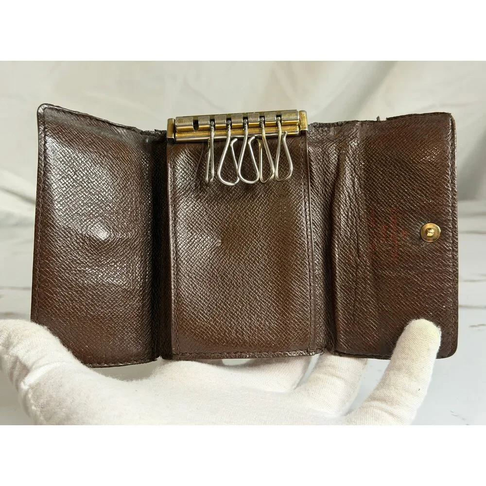 Louis Vuitton classic louis